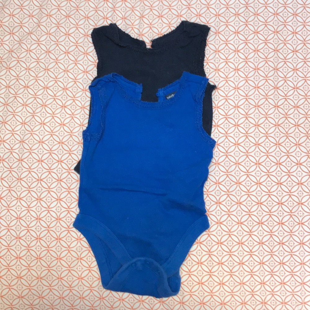 2 pack baby gap lace trimmed onesies